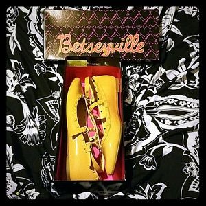 Betseyville Flats