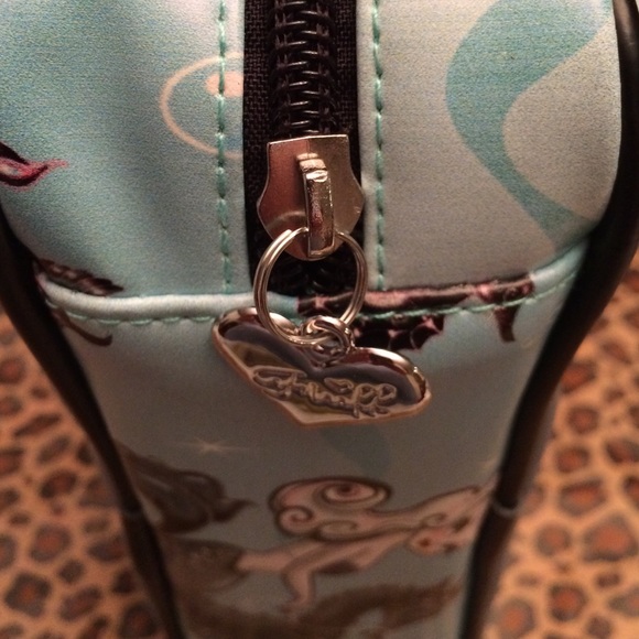 🧜‍♀️Fluff Mermaid Makeup Bag - Picture 2 of 4