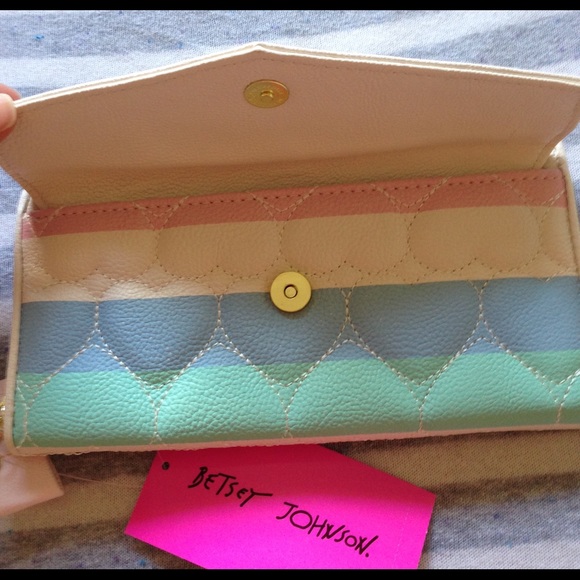 Sold - Picture 2 of 3