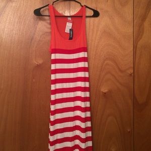 Brand new Old Navy Maxi dress