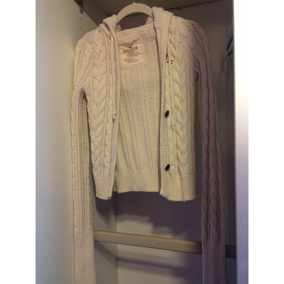 Hollister Sweater