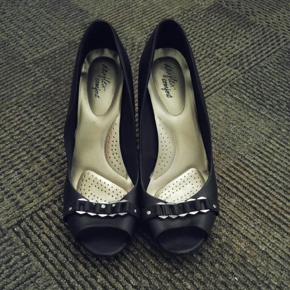 Classic black pumps