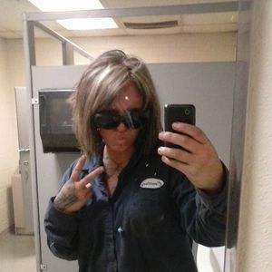 Meet your Posher, Courtney