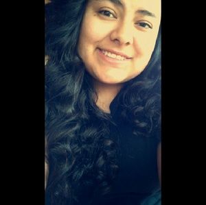 Meet your Posher, Lucinda