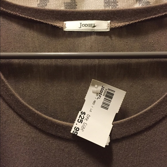 loose drapped tunic - Picture 3 of 3