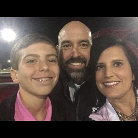 Meet your posher - Picture 2 of 4