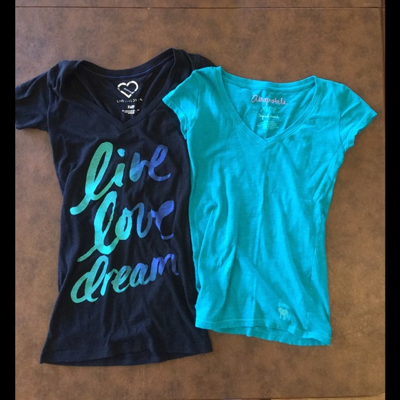 Bundle of 2 Aeropostale Tshirts