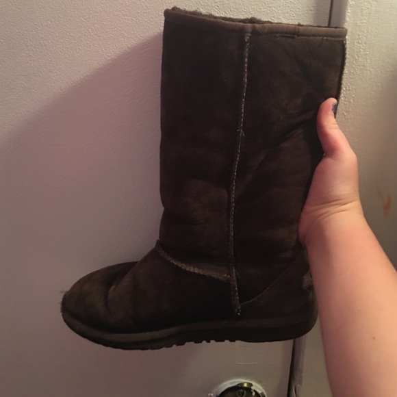 Brown tall uggs