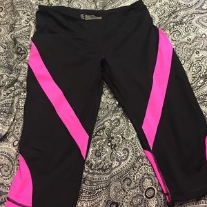VSX SPORT CROP CAPRI