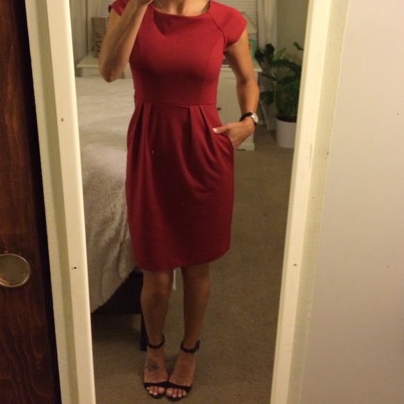 BB Dakota structured dress