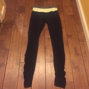 Black Lululemon speed tights size 4!