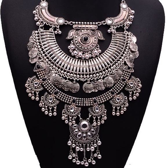 Statement necklace - Picture 2 of 2