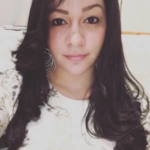 Meet your Posher, Claudia