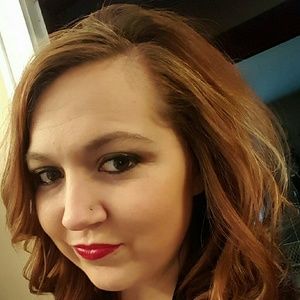 Meet your Posher, Mallory