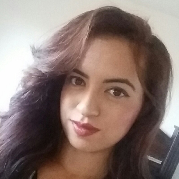 Meet your Posher, Niela