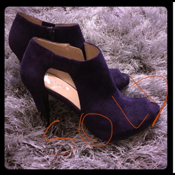 Nine West ❌SOLD❌ purple heels size 7.5