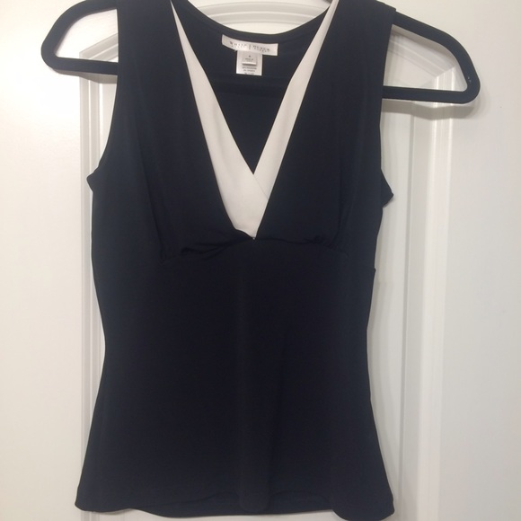 White House black market top