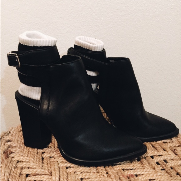 Steve Madden madyy boot