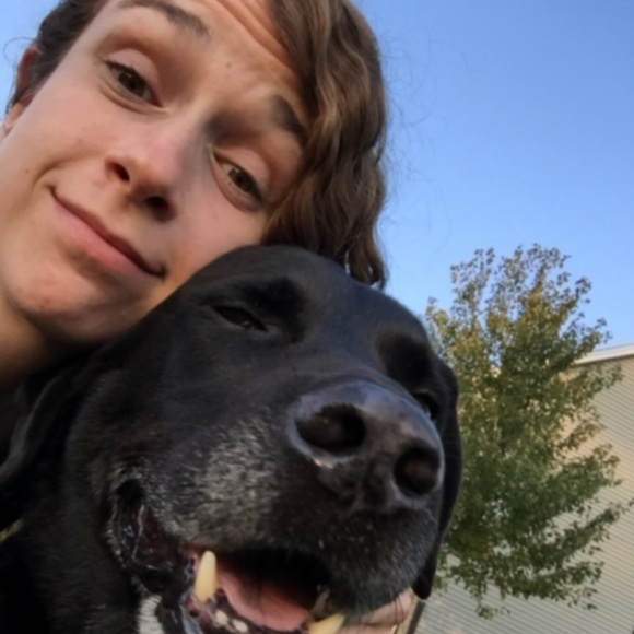 Meet your Posher, Everly - Picture 2 of 3