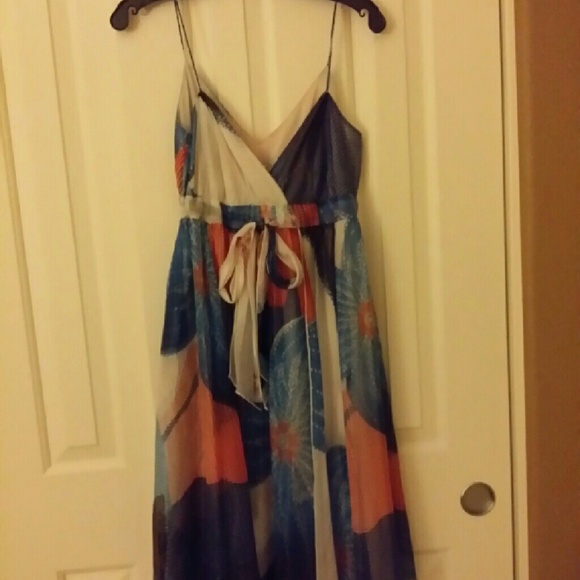 Dress - Picture 1 of 2