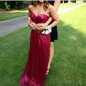 Sparkly Red Prom Dress