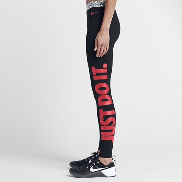 Nike Pants - 💥Reduced💥Nike Pro mezzo Hyperwarm leggings