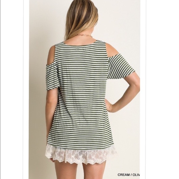 ❗️LAST❗️Cold shoulder olive stripe lace boho top - Picture 3 of 3