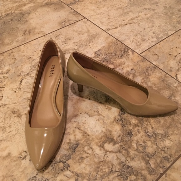 ‼️Sold‼️ Metaphor beige heel