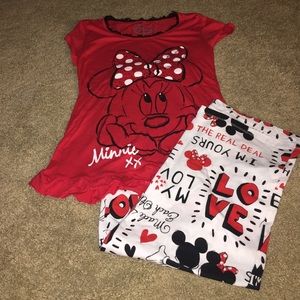 Minnie Mouse sleepwear! ❤️