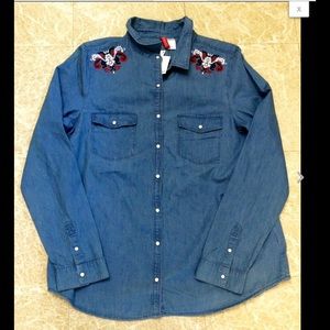SOLD----H&M chambray top shirt