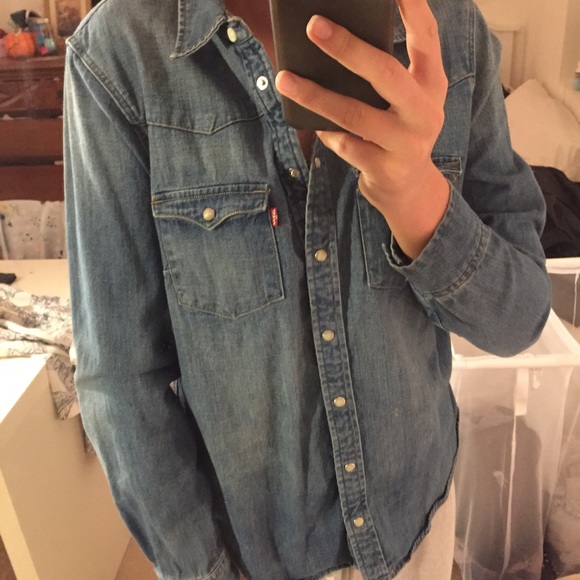 Levi's denim button up long sleeve