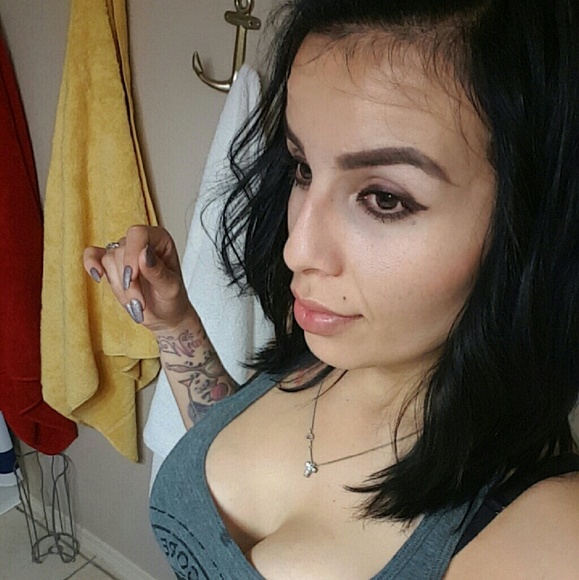 Meet your Posher, Jennifer n - Picture 1 of 1