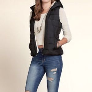 Hollister Puffer Vest Sherpa Lining