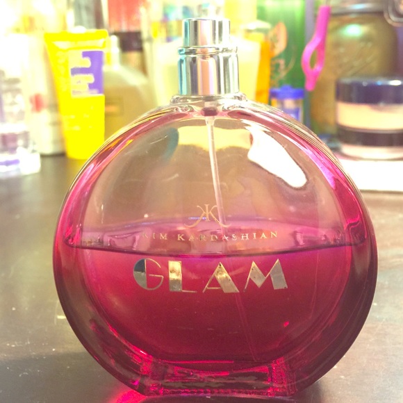 Kim kardashian Glam perfume