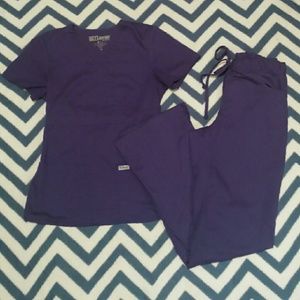 Grey's Anatomy Purple Scrub Set Sz XS💕🏩🎀
