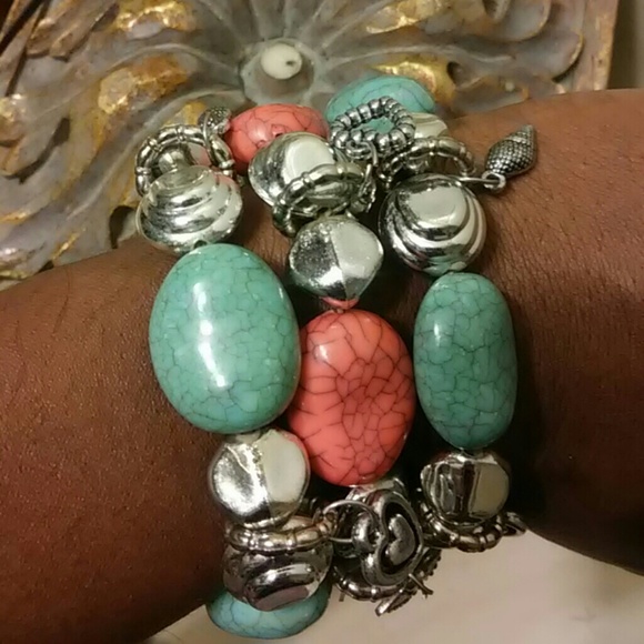 Bracelets - Picture 2 of 3