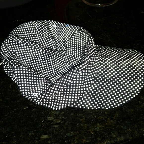 Lululemon kill the lights hat