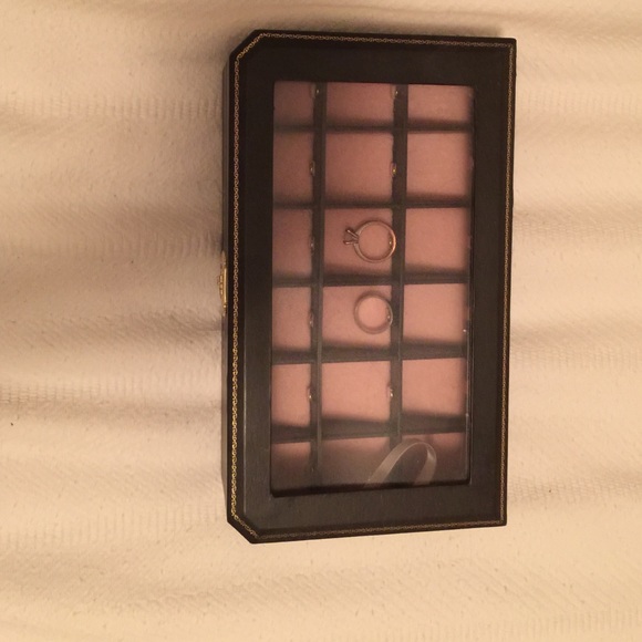Juicy couture ring/jewelry box