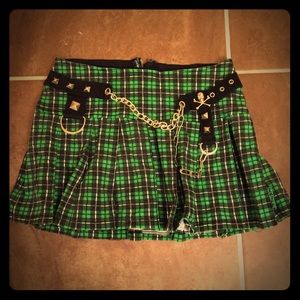 **Final Sale** Green plaid skirt from hot topic