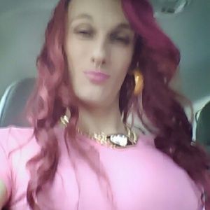 Meet your Posher, Makedia