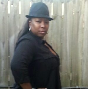 Meet your Posher, Joyce