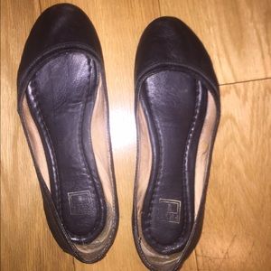 Frye Carson Ballet Flats size 6.5