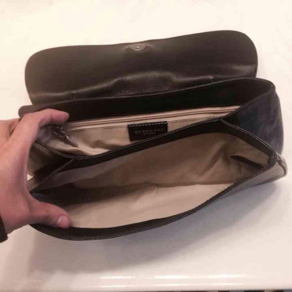 💯% Authentic Burberry Horsebit Purse - Picture 2 of 4