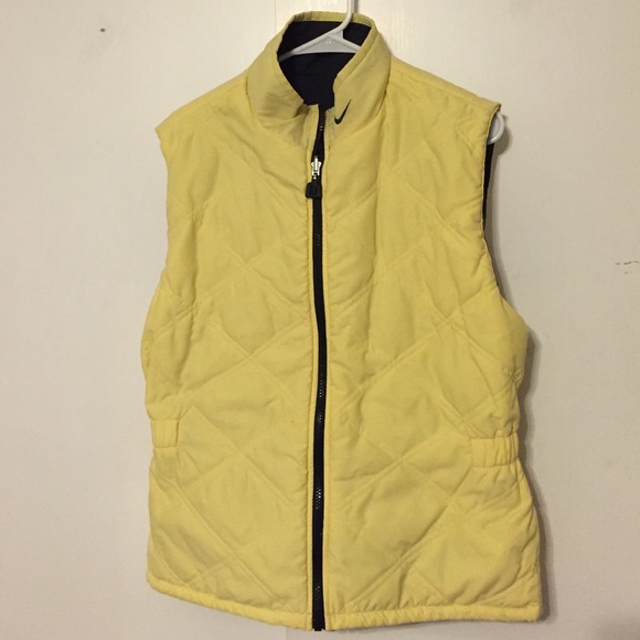 nike women's reversible vest
