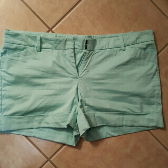 Light blue short
