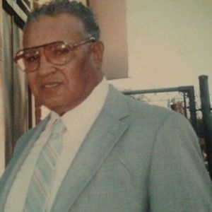 Meet your Posher, Lowell