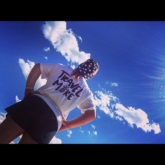 Meet your Posher, Sarah - Picture 2 of 3