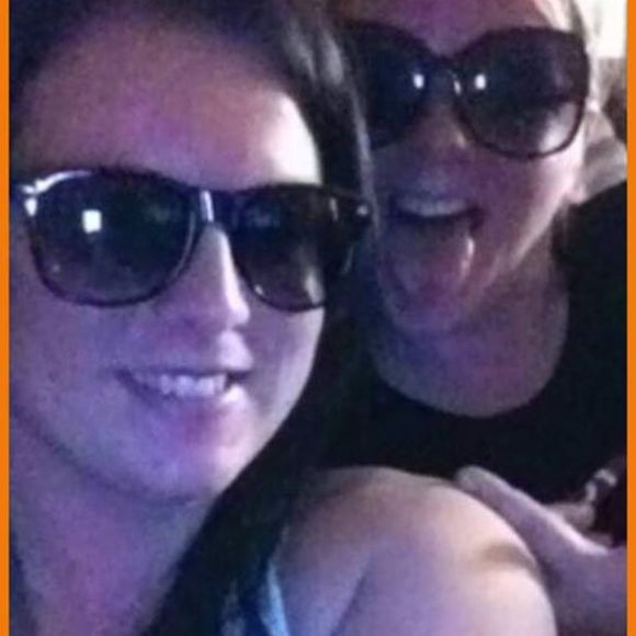 Meet your Posher, Anne - Picture 1 of 1