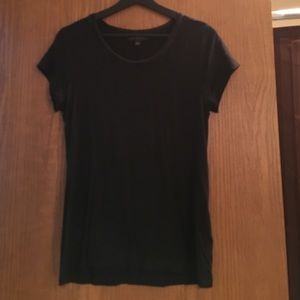 Like new women's black dressy tshirt
