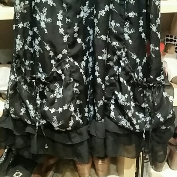 Light weight summer dress - Picture 2 of 2